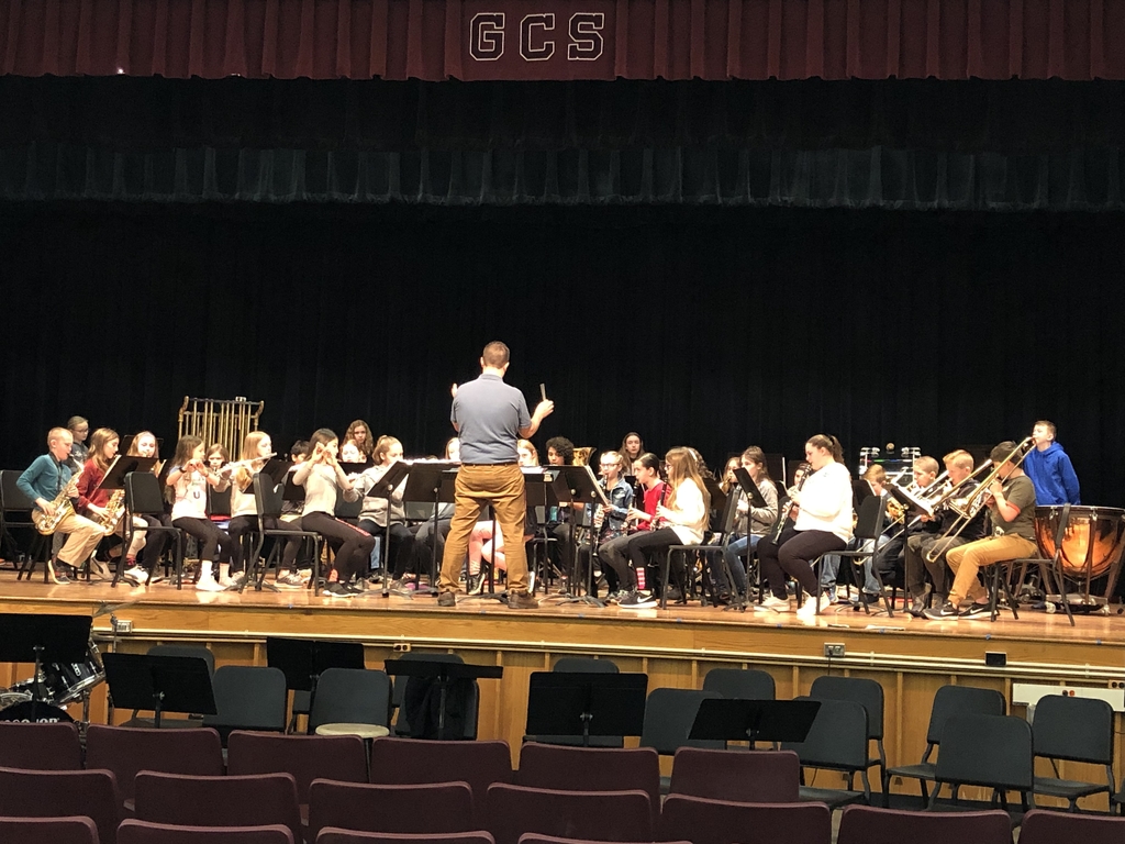 GCS Fifth Grade Band rehearsing for their MIOS concert.